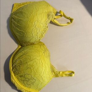 Victoria's Secret Bright Yellow Lace Underwire Bra